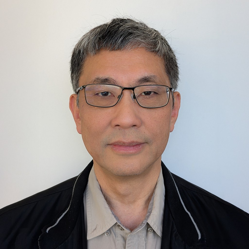Headshot of Shun-Tak Leung